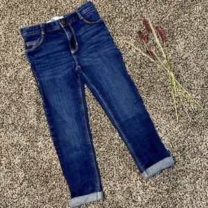 Toddler Girl’s Old Navy Dark Boyfriend Jeans Snap Close Rolled Cuff Size 5t